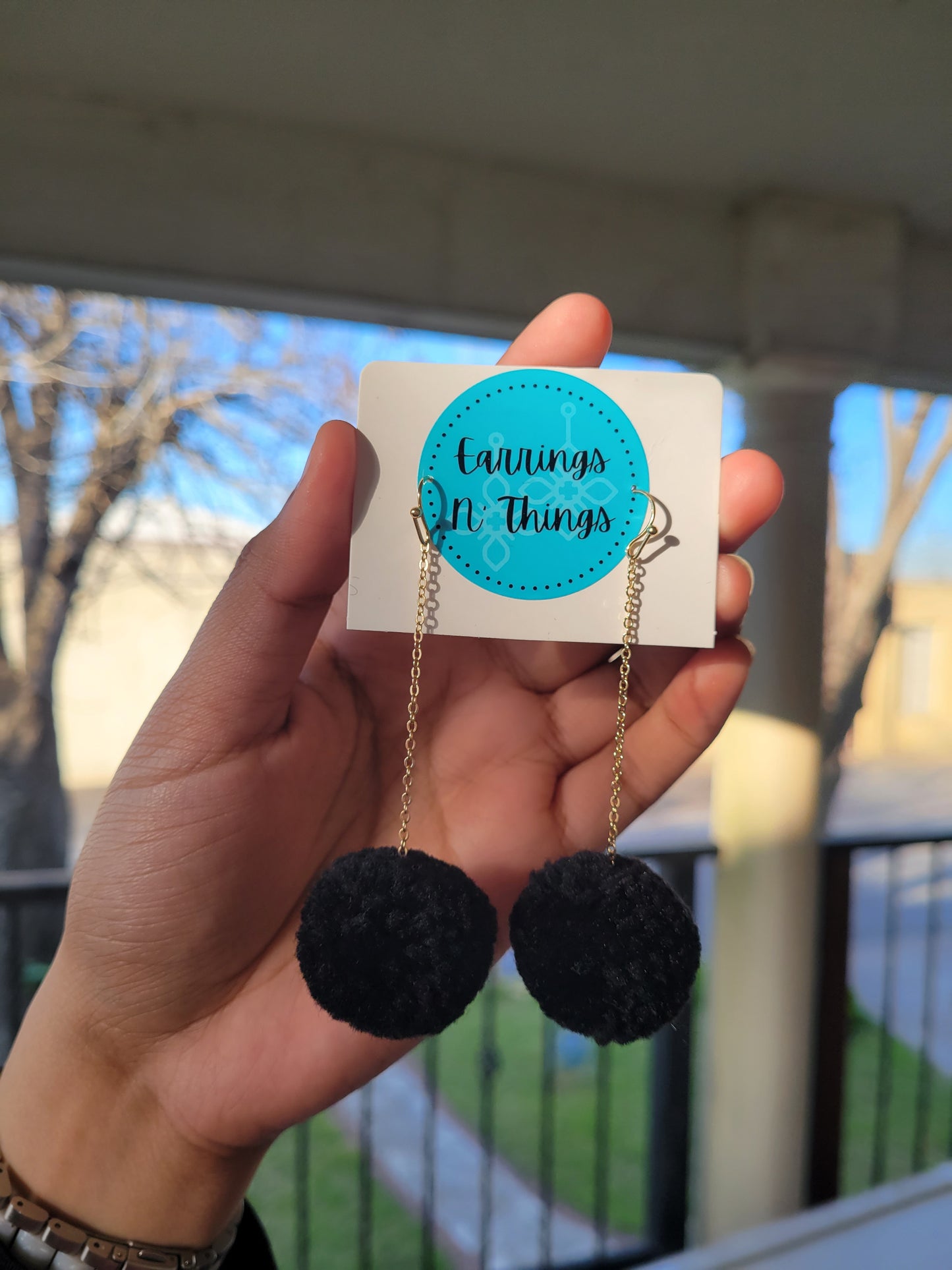 Pom-Pom Earrings (Black)